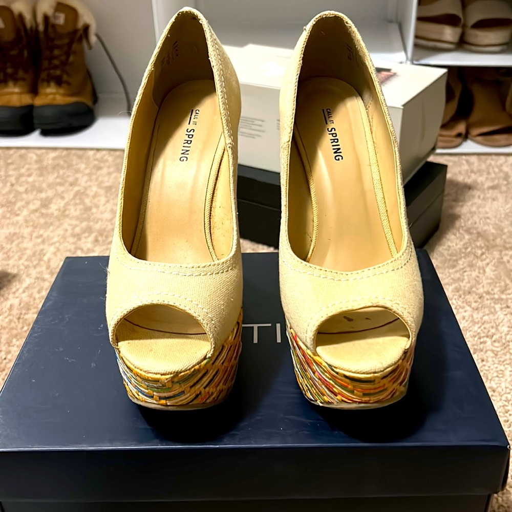 Peep toe wedges